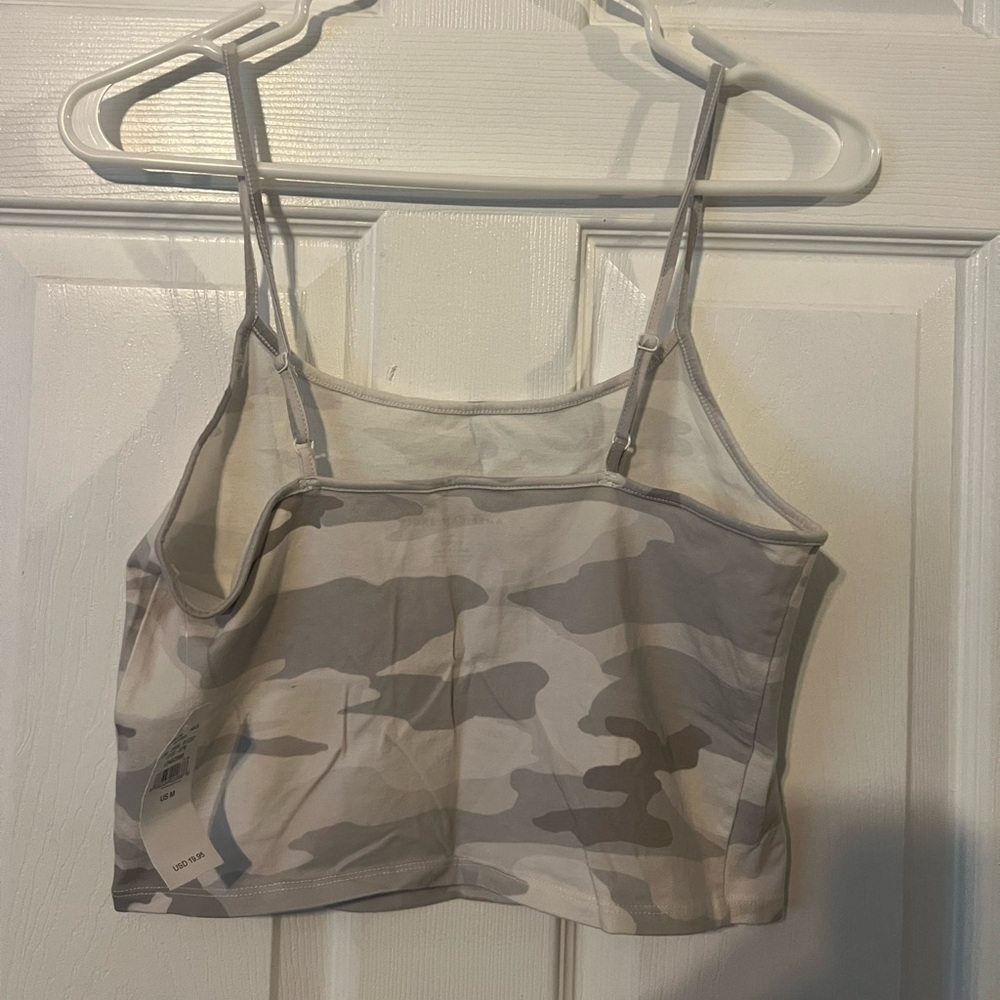 American Eagle Outfitters Women’s Gray Camouflage Tank Top. NWT - Picture 4 of 4